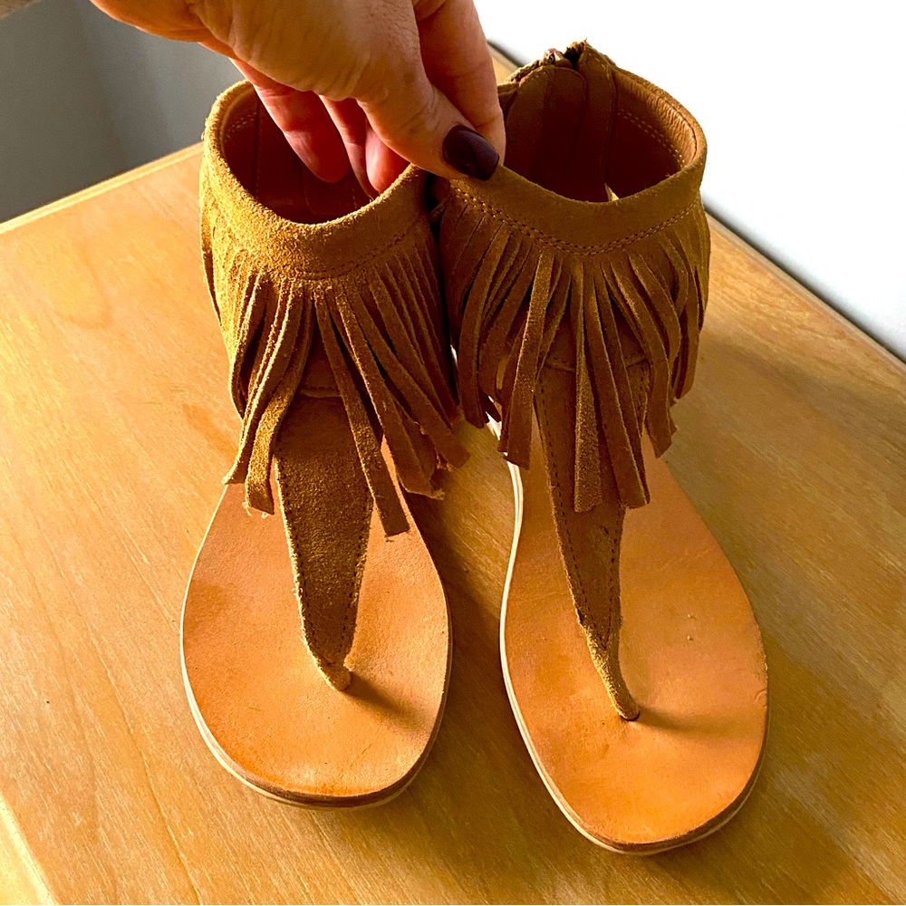 Rebels Tan Fringe Sandals